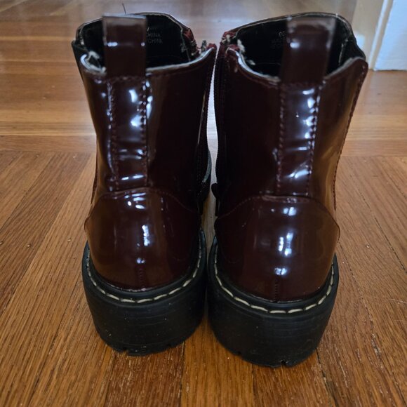 Forever 21 Patent Leather Chelsea Boots, Sz 6 - Picture 5 of 9